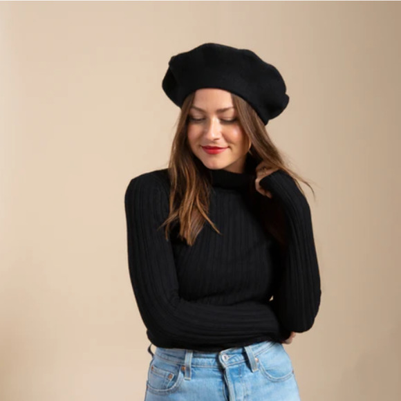 Classic Parisian Wool Beret in Dark Navy, One Size Fits All - Picture 2 of 6